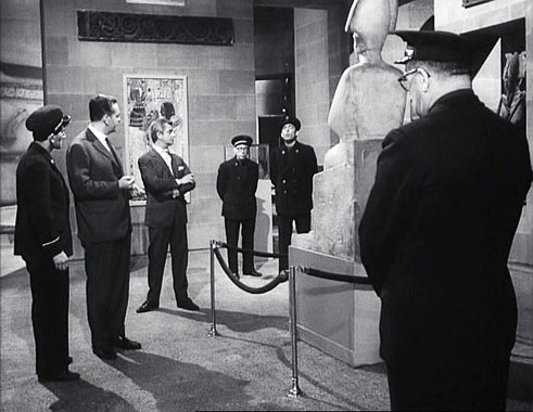 Belphegor S01E01: Le Fantôme du Louvre (1965)