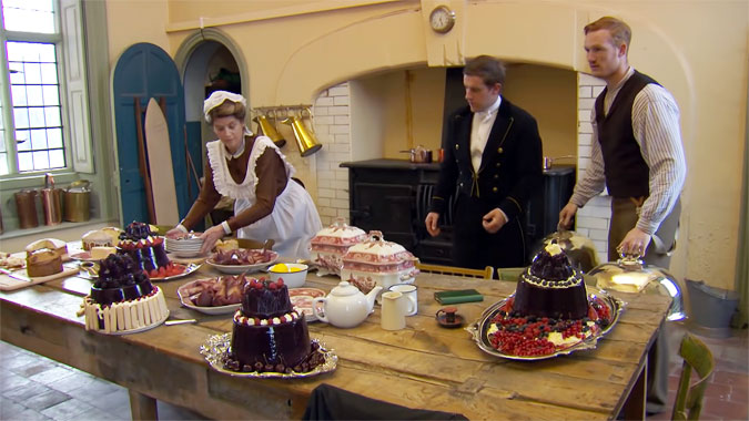 Time Crashers S01E03: 1913, How To Follow Edwardian Etiquette (2015)