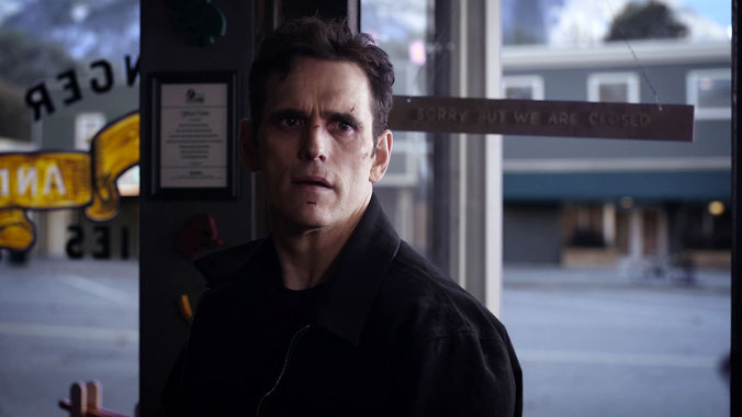 Wayward Pines S01E02: Ne parlez jamais du passé (2015)